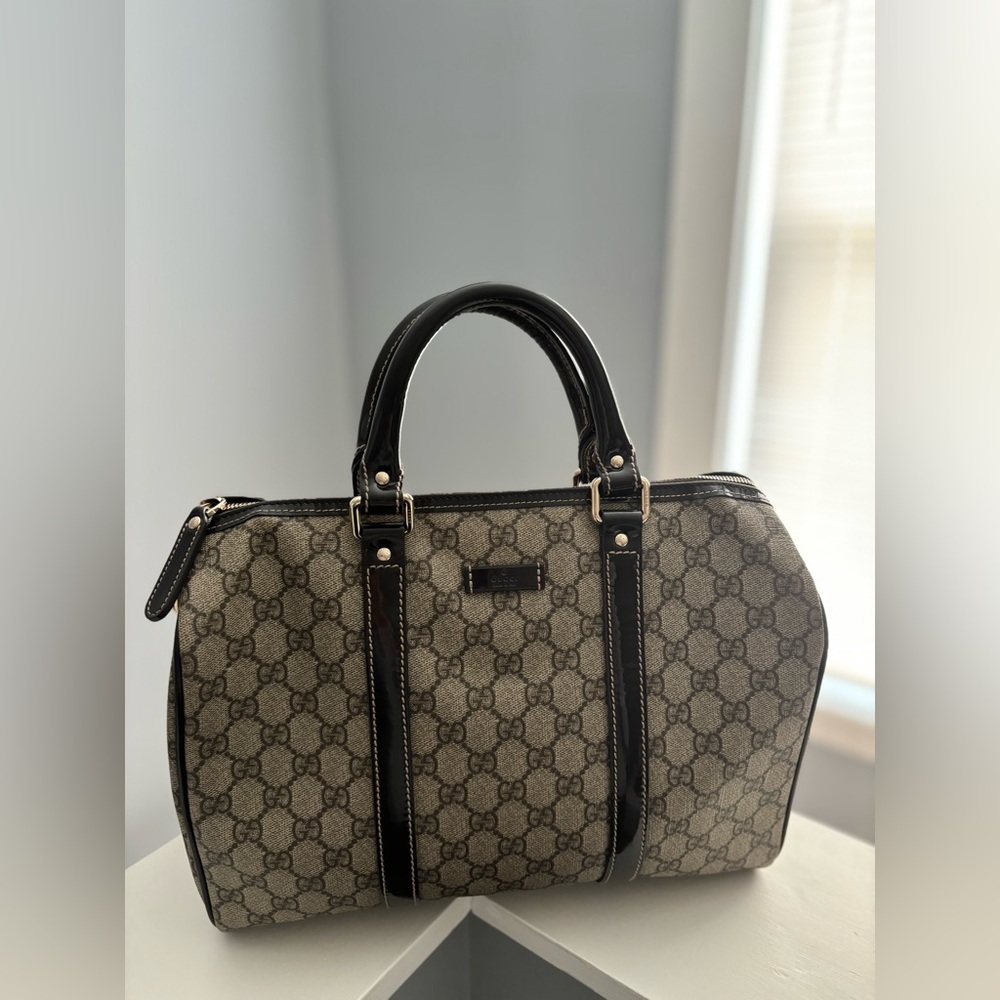Authentic Gucci Joy Boston Bag GG Coated Canvas Medium
Excellent condition